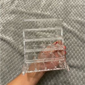 Lipstick organizer